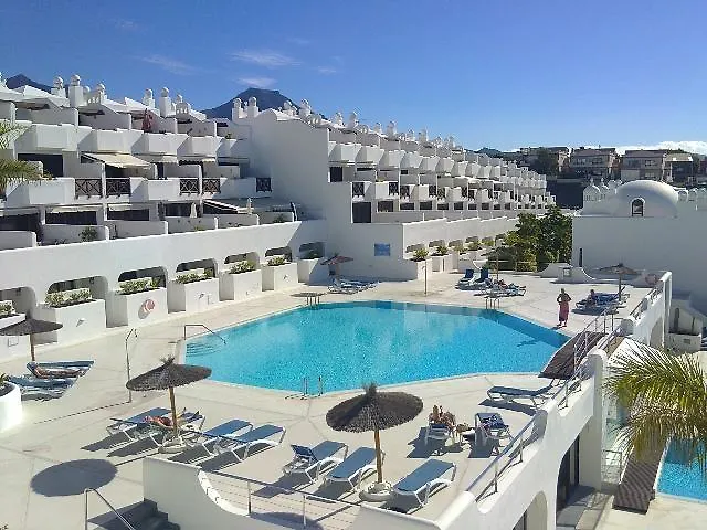 Blu Paradise - Heated Pool 빌라