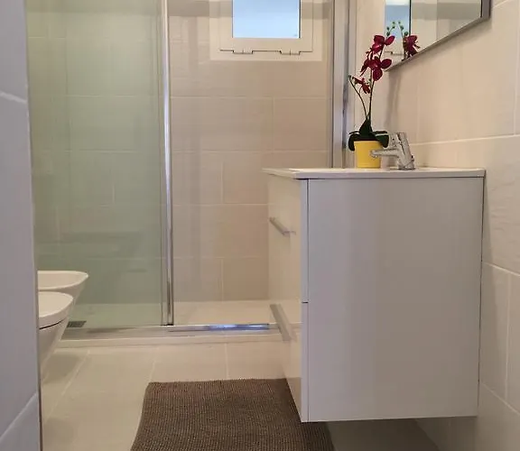 Blu Paradise - Heated Pool 아데제