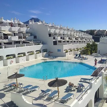 Blu Paradise - Heated Pool 빌라